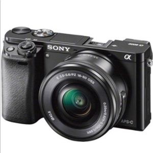 New,unused Sony 6000 digital camera